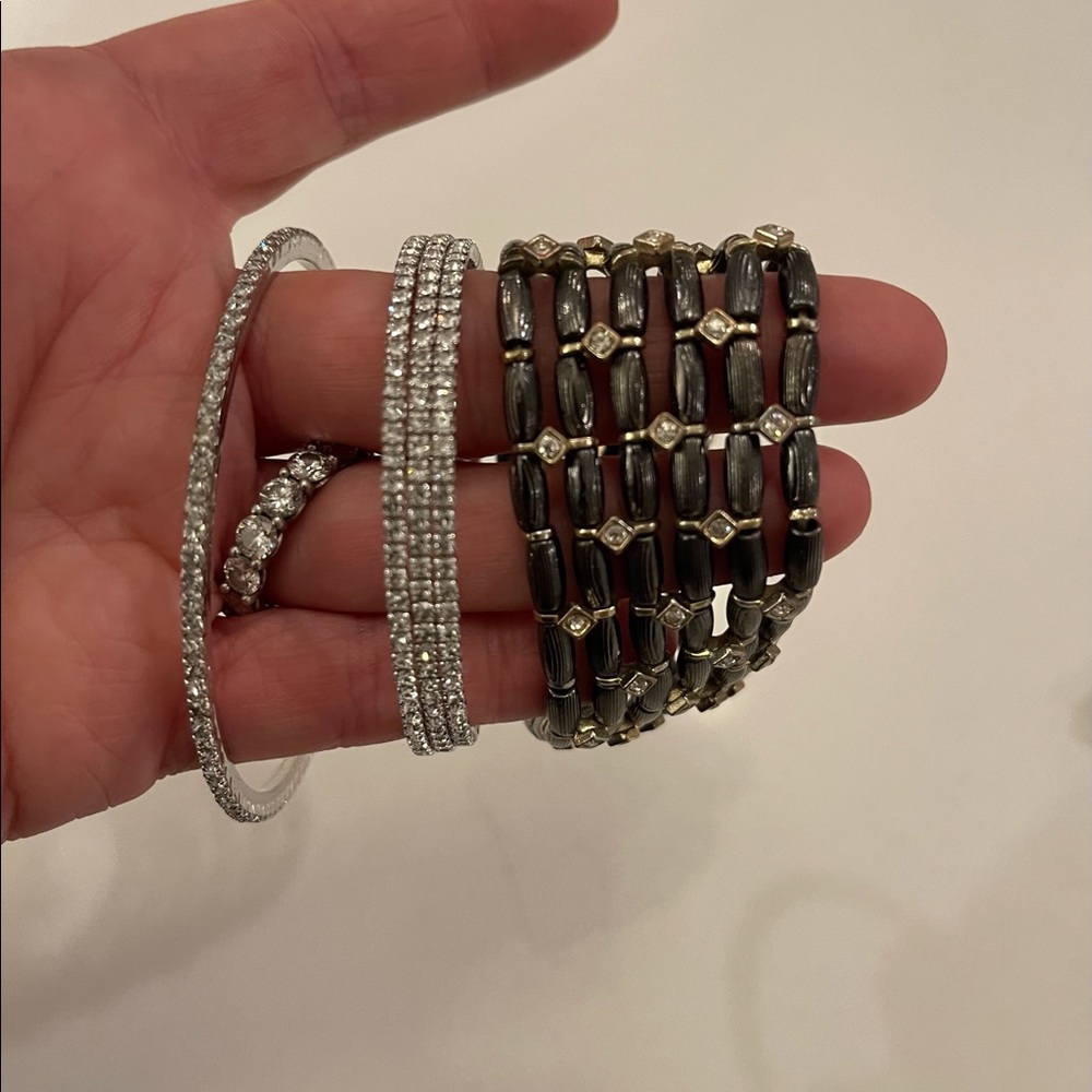 Bundle of 3 gorgeous bracelets!!!